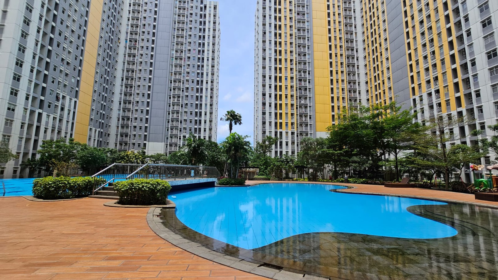 Apartemen 2 BR Jual rugi di Springlake, Bekasi