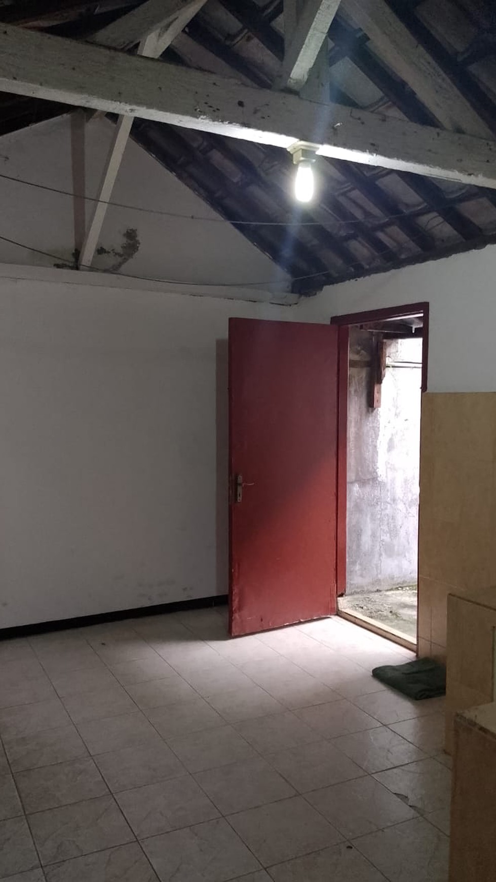 RUMAH ASRI PAKIS TIRTOSARI PUSAT KOTA SURABAYA