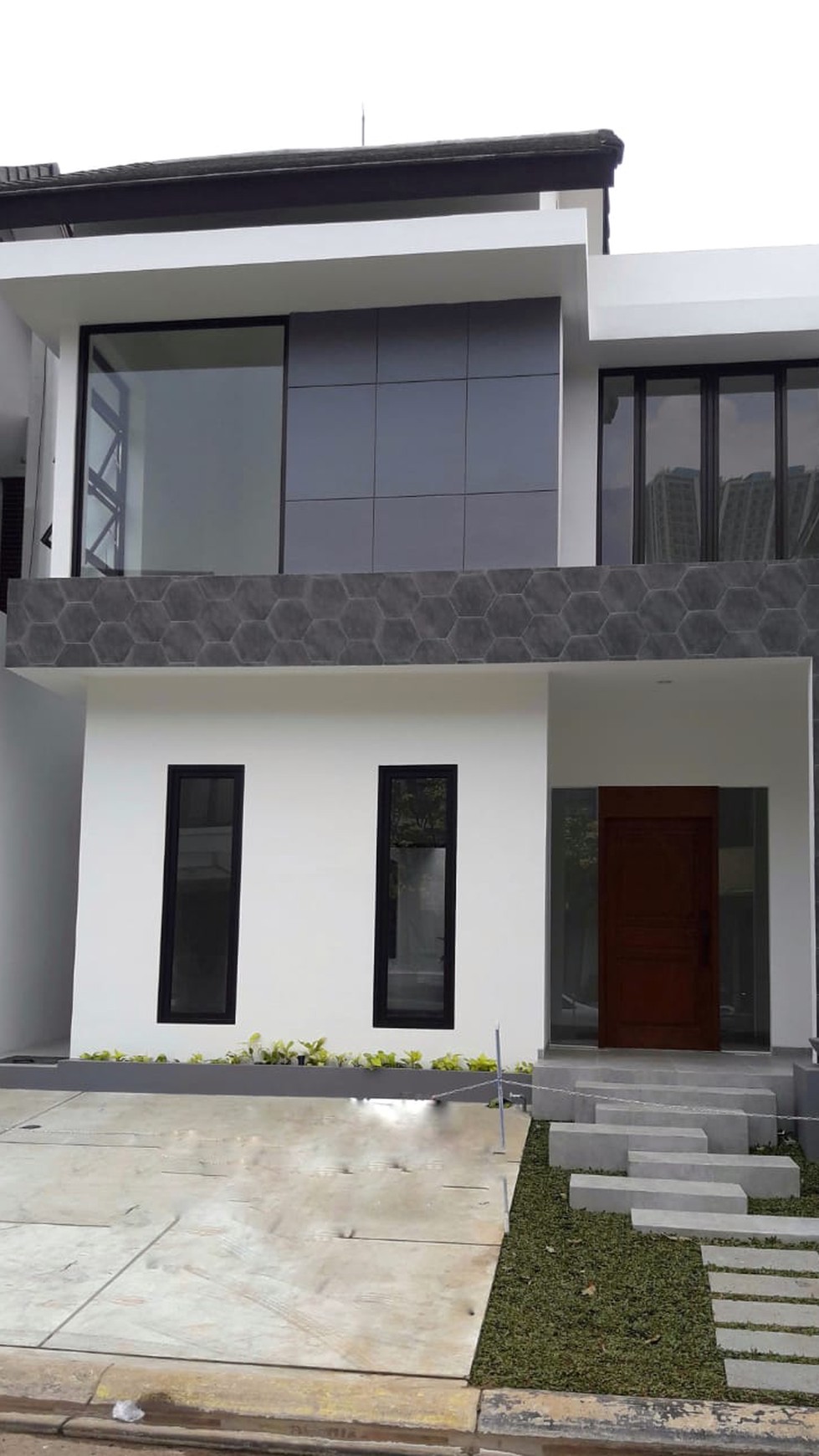 Rumah Minimalis Brand New Dalam Cluster Harga Bagus di Sektor 9 Bintaro Jaya 