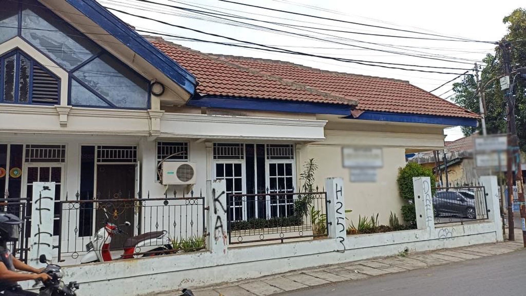 Rumah Pinggir Jalan Cocok Untuk Usaha @Sadamalun, Karawang Barat