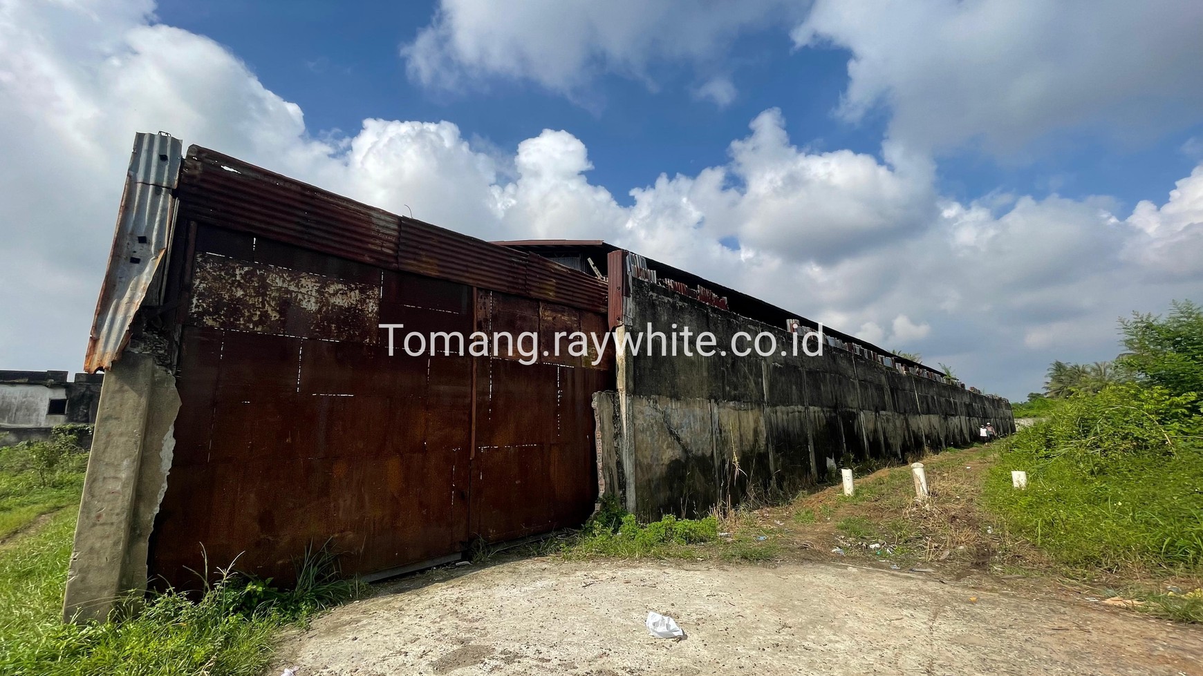 Tanah Sei Selincah. Strategis pinggir sungai Musi. Akses Vessel / Tongkang. Cocok industri atau Pariwisata