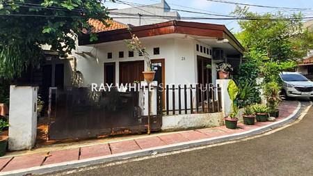 Rumah Lama Cocok Untuk Kosan Di Benhil Jakarta Pusat