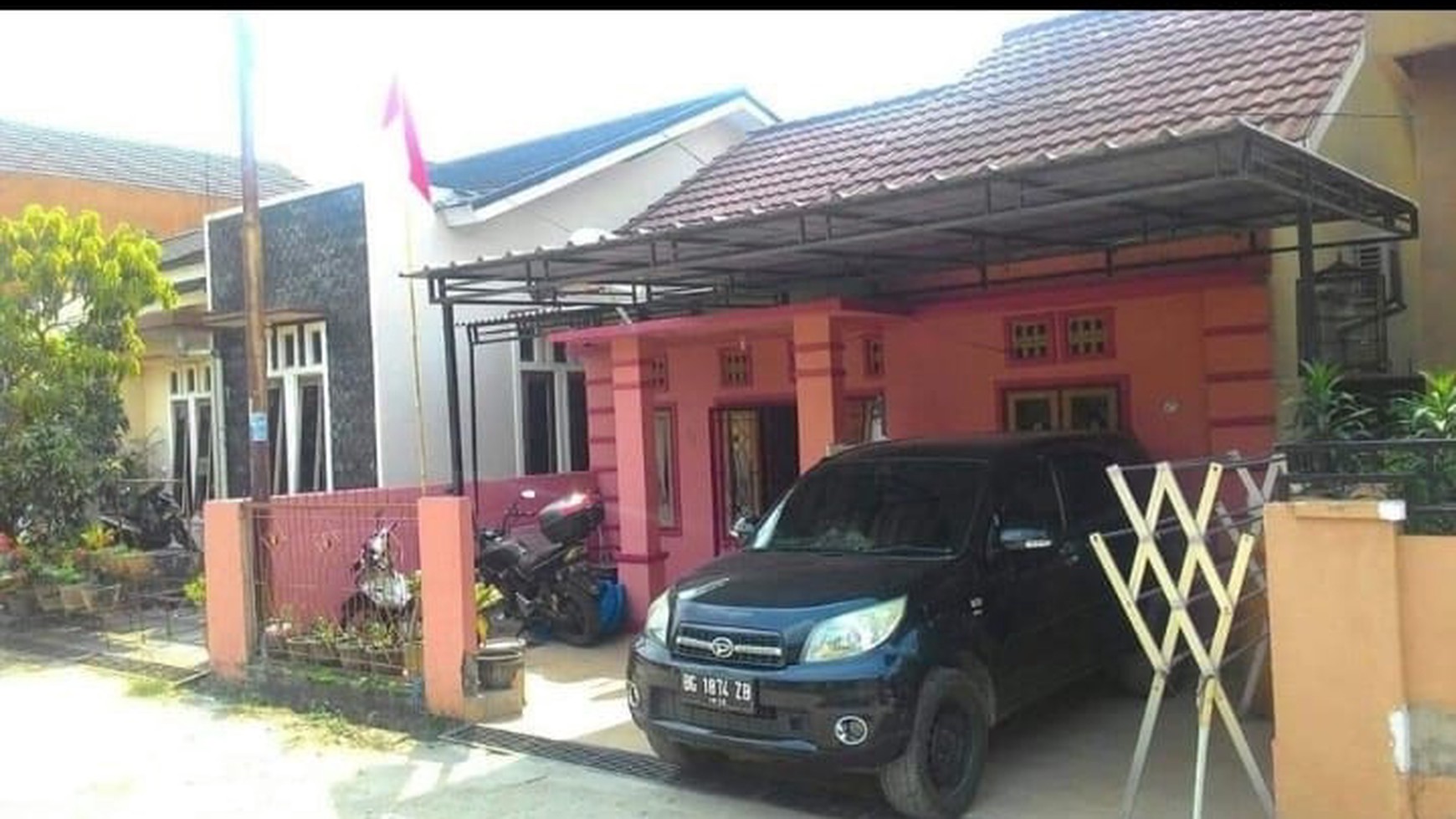 Rumah dijual di belakang hotel Aston