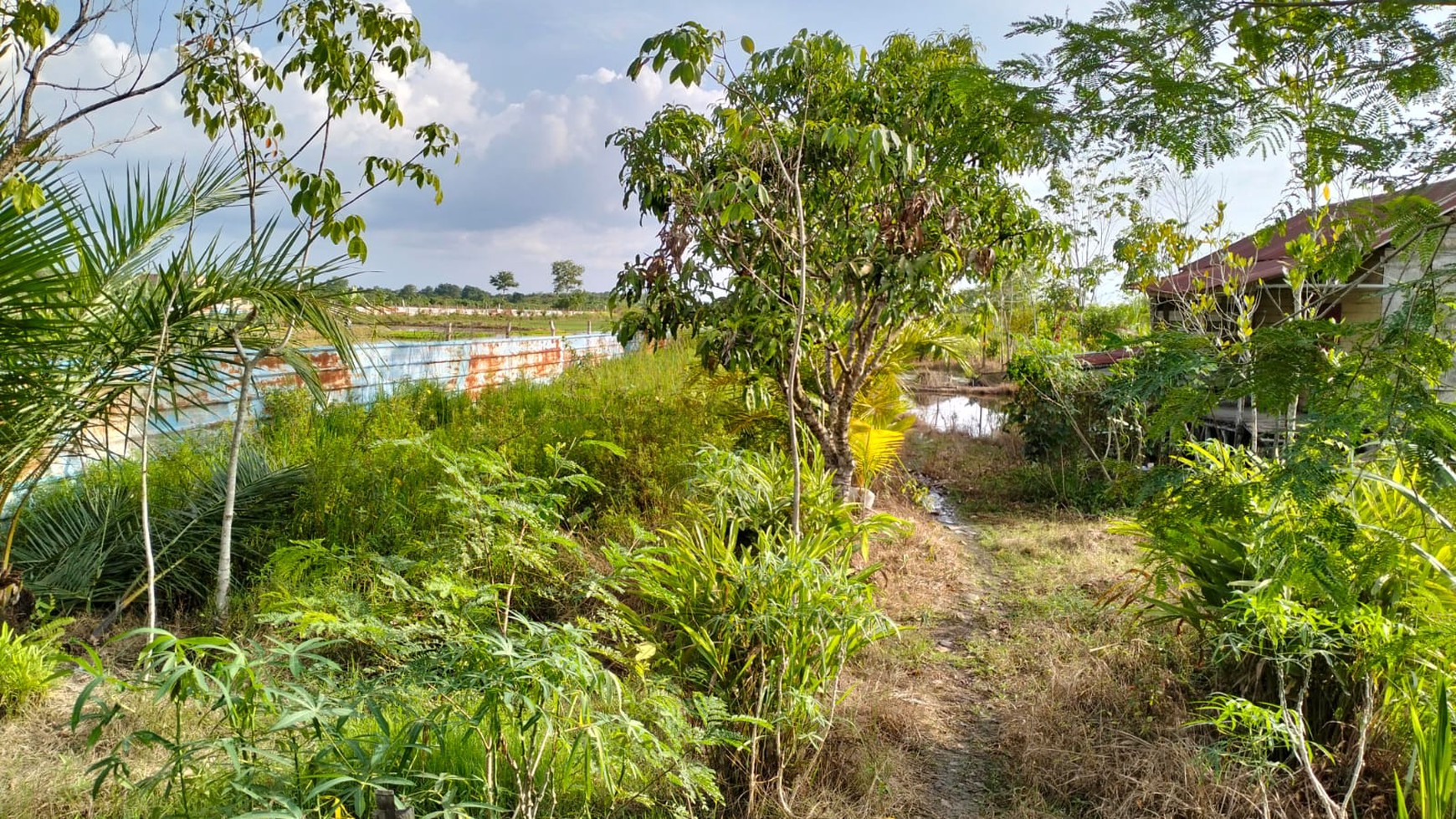 Tanah dijual di Jl mayjend Satibi Darwis Keramasan