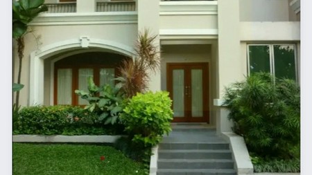 Dijual.Apartemen Waterplace Garden Mansion 3 BR --> 2 BR Ukuran BESAR - SEMI Furnish - PRIVATE Access - Slot Parkir 2 Mobil