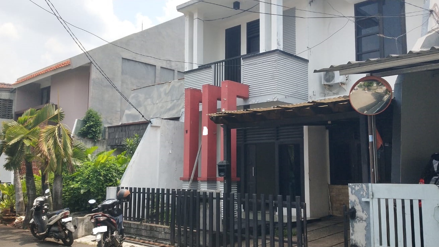 Rumah Siap Huni Dalam Komplek DEPLU, Kebayoran Lama,  Jakarta Selatan 