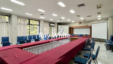 Gedung Kantor Strategis Jalan Utama Menteng