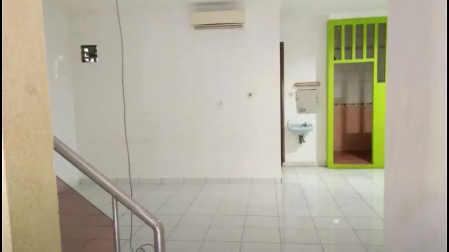 Rumah Bagus Banting Harga di Sektor 1 Bintaro Jaya