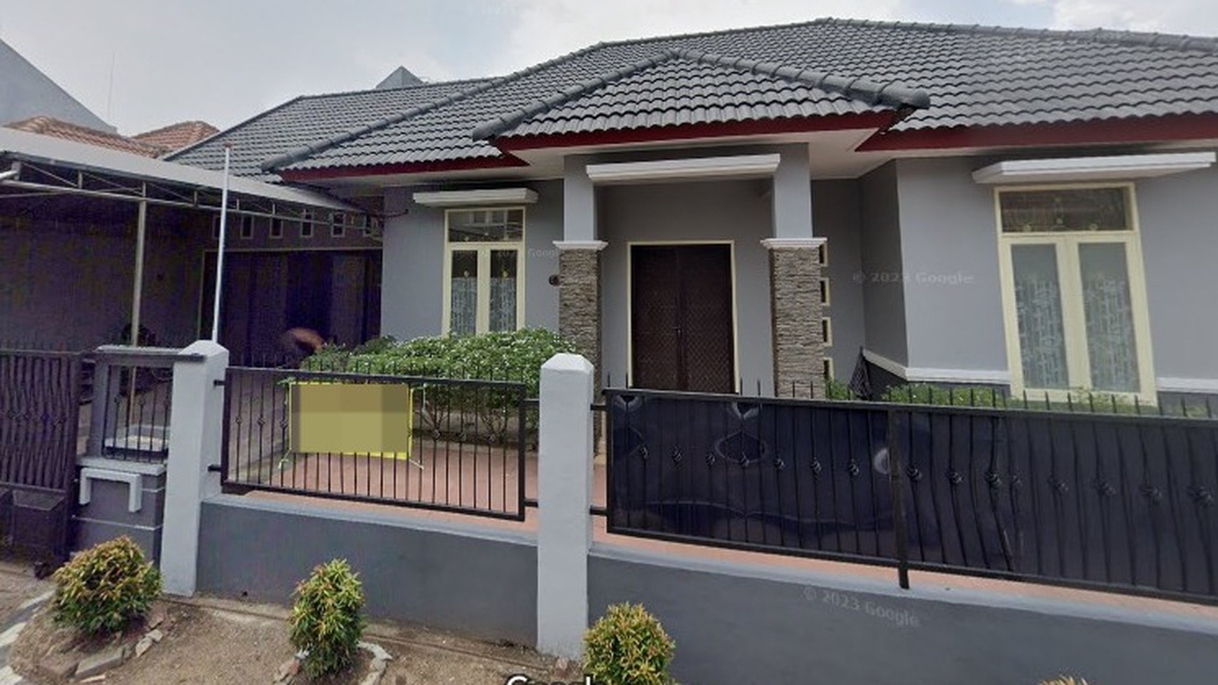 Rumah Asri Palm Spring Regency Jambangan Ternyaman se Surabaya