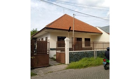 Rumah Jl Mojo Arum, Gubeng, Surabaya, Luas 905m2