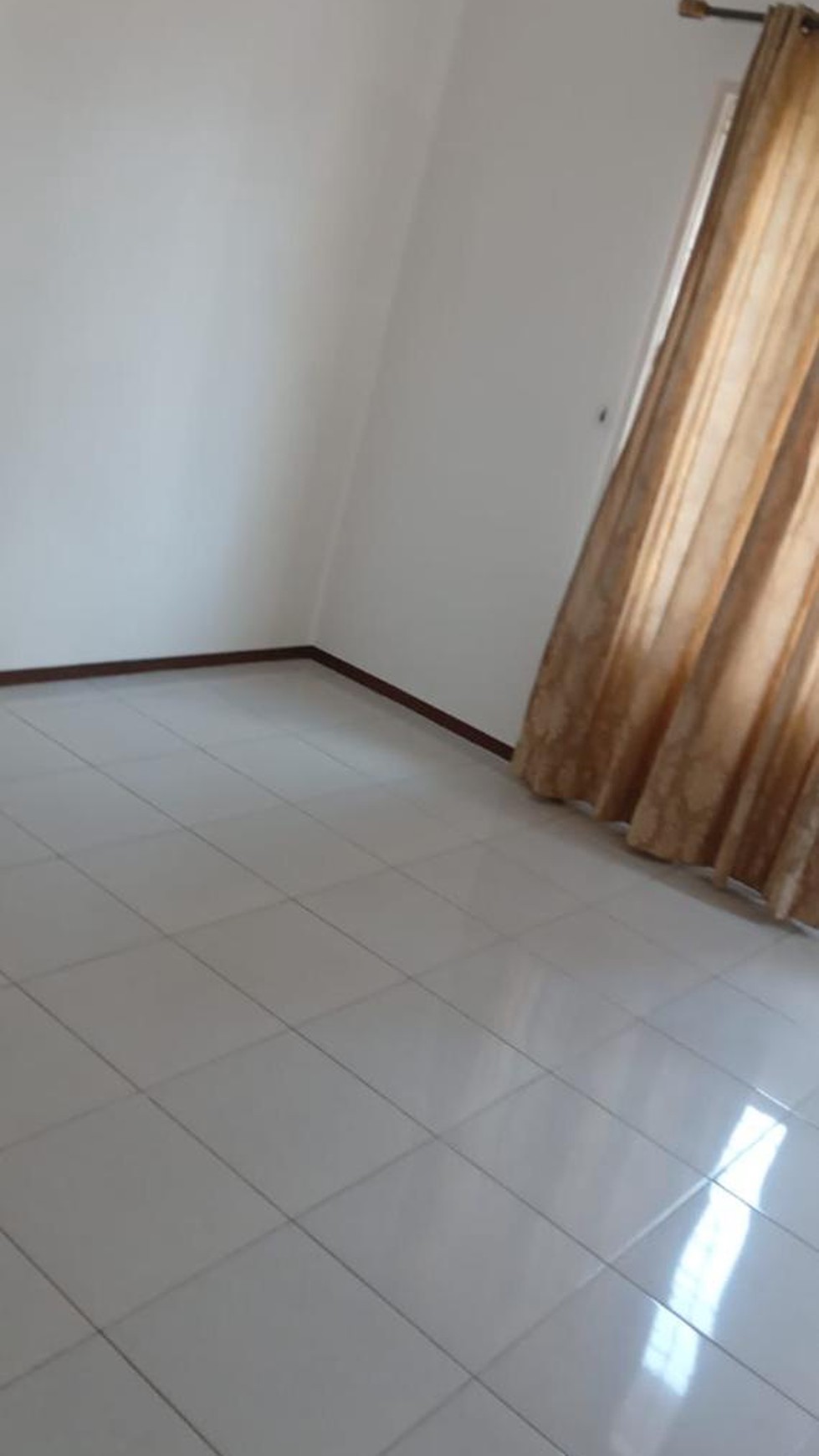 Dijual Rumah 2 lantai di Kejaksaan, Kreo Tangerang