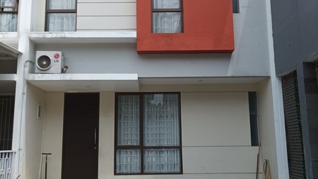 Rumah Minimalis Modern di Cluster Linea Graha Raya Bintaro