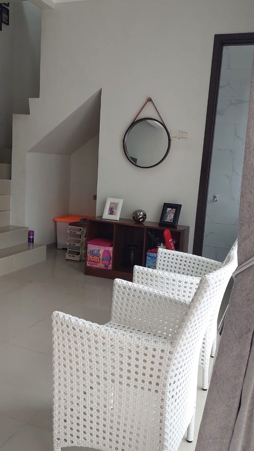 Rumah Minimalis Modern di Cluster Linea Graha Raya Bintaro