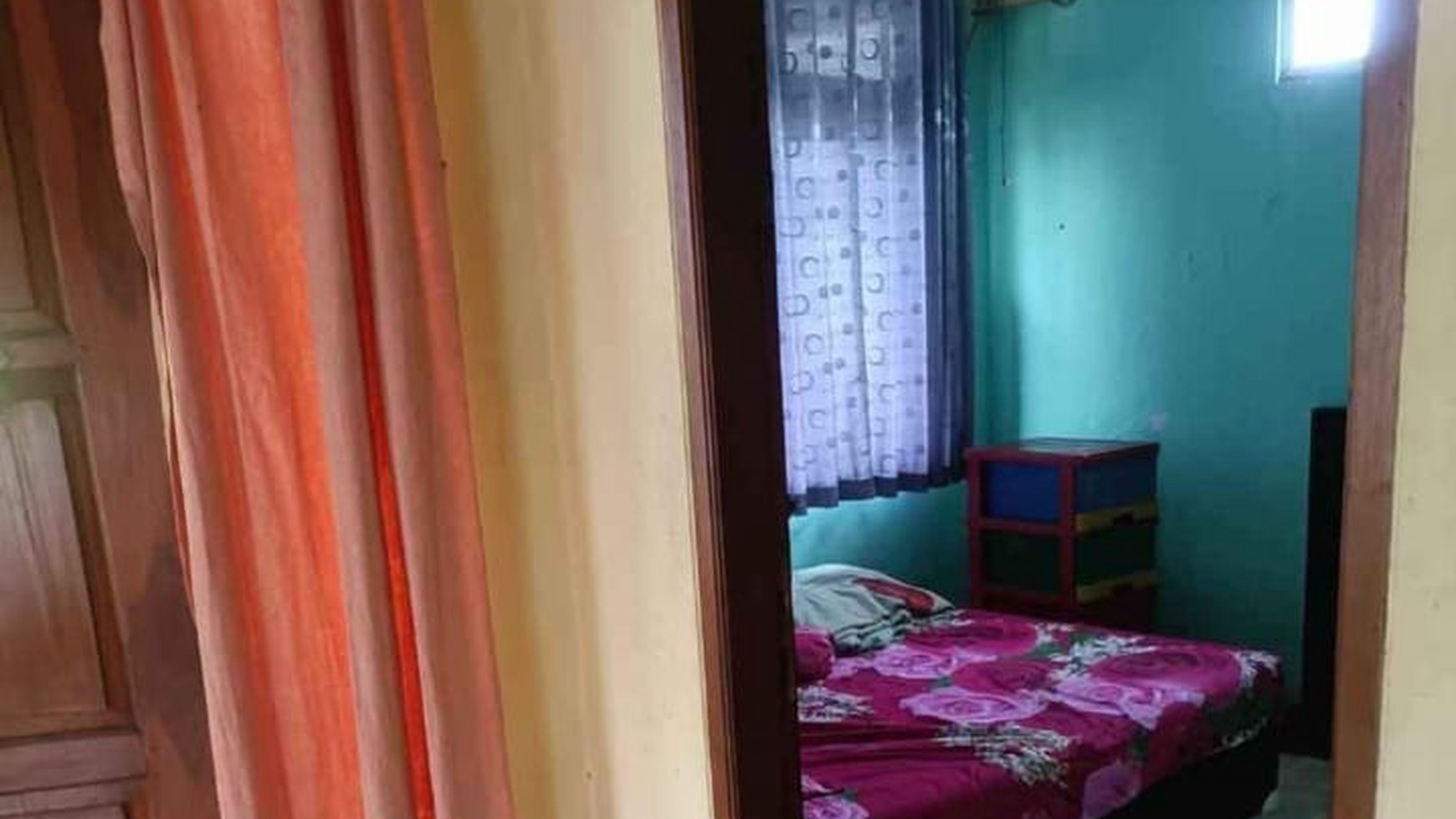 Rumah 3 lantai di Mestari Molek Raya, Medang Tangerang