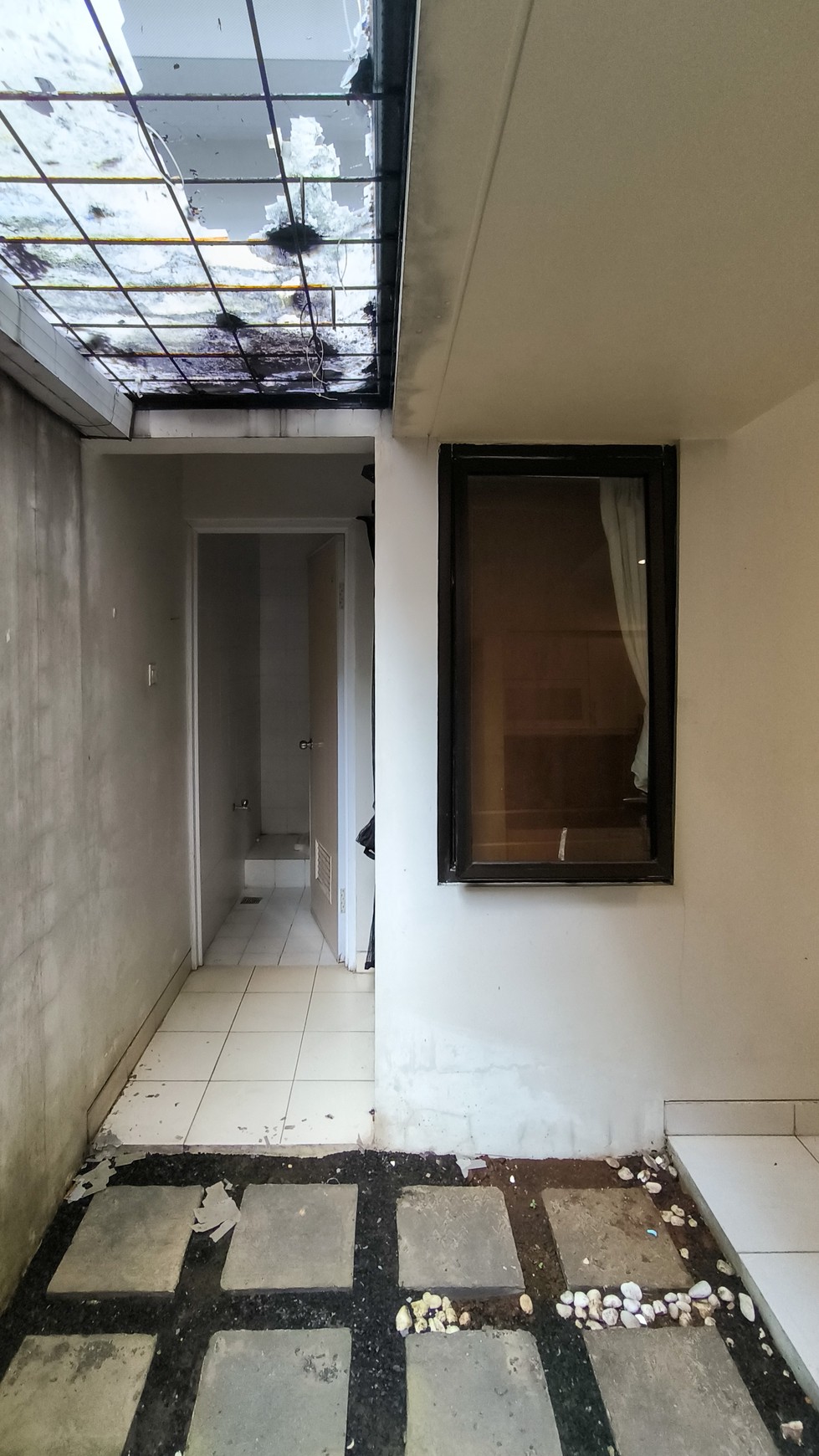 Rumah Bagus Di Cluster Emerald Terrace Bintaro Sektor 9.