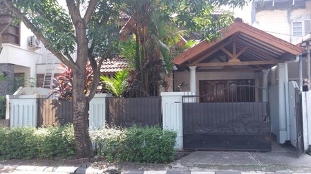 Rumah cakep terawat,siap huni 10menit ke Stasiun Pd Ranji,lokasi strategis di Camar Mandar Bintaro Jaya 3a.