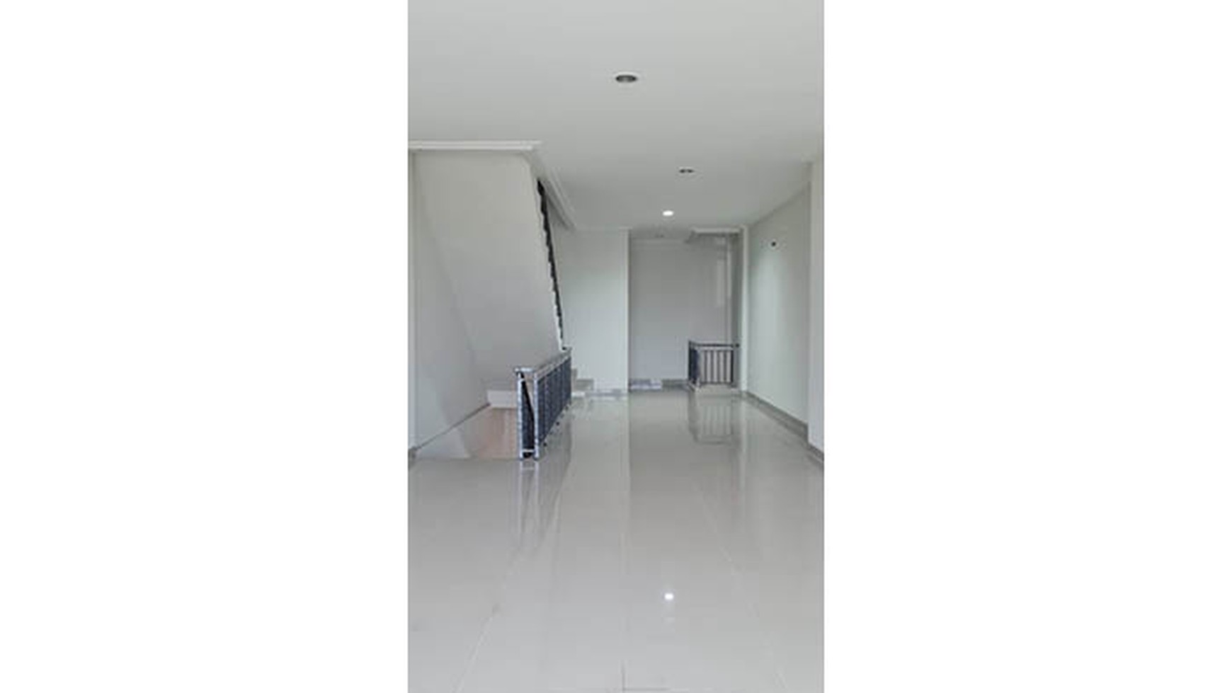 Ruko Sedayu City, Kelapa Gading Luas 4,5x15m2