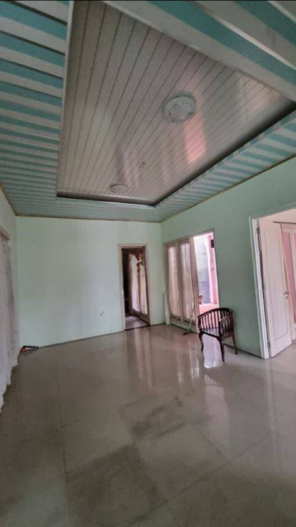 Dijual / Disewakan Rumah Royal Residence Wiyung Surabaya Barat - Cluster TerDEPAN Strategis  Lokasi