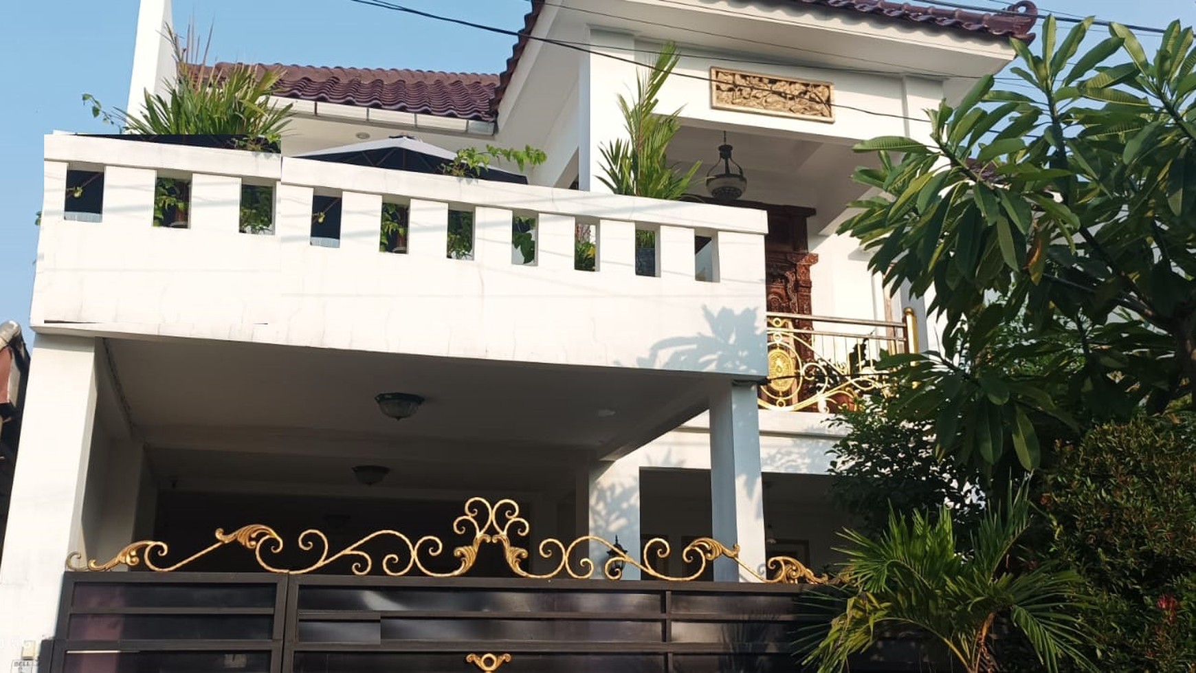 Rumah Lt 350m2 renovasi Bagus, Asri siap huni di Bintaro Sektor 3