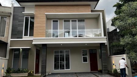 Rumah Modern Minimalis di Cigadung Greenland, Bandung