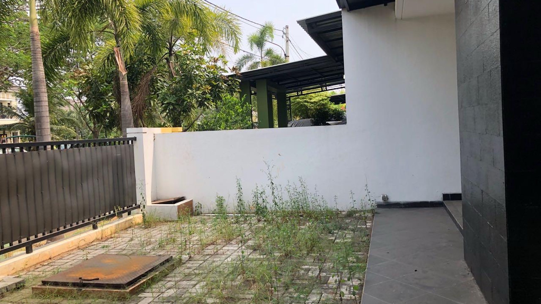 Dijual rumah full renov cluster Aralia di Harapan indah, Bekasi Barat