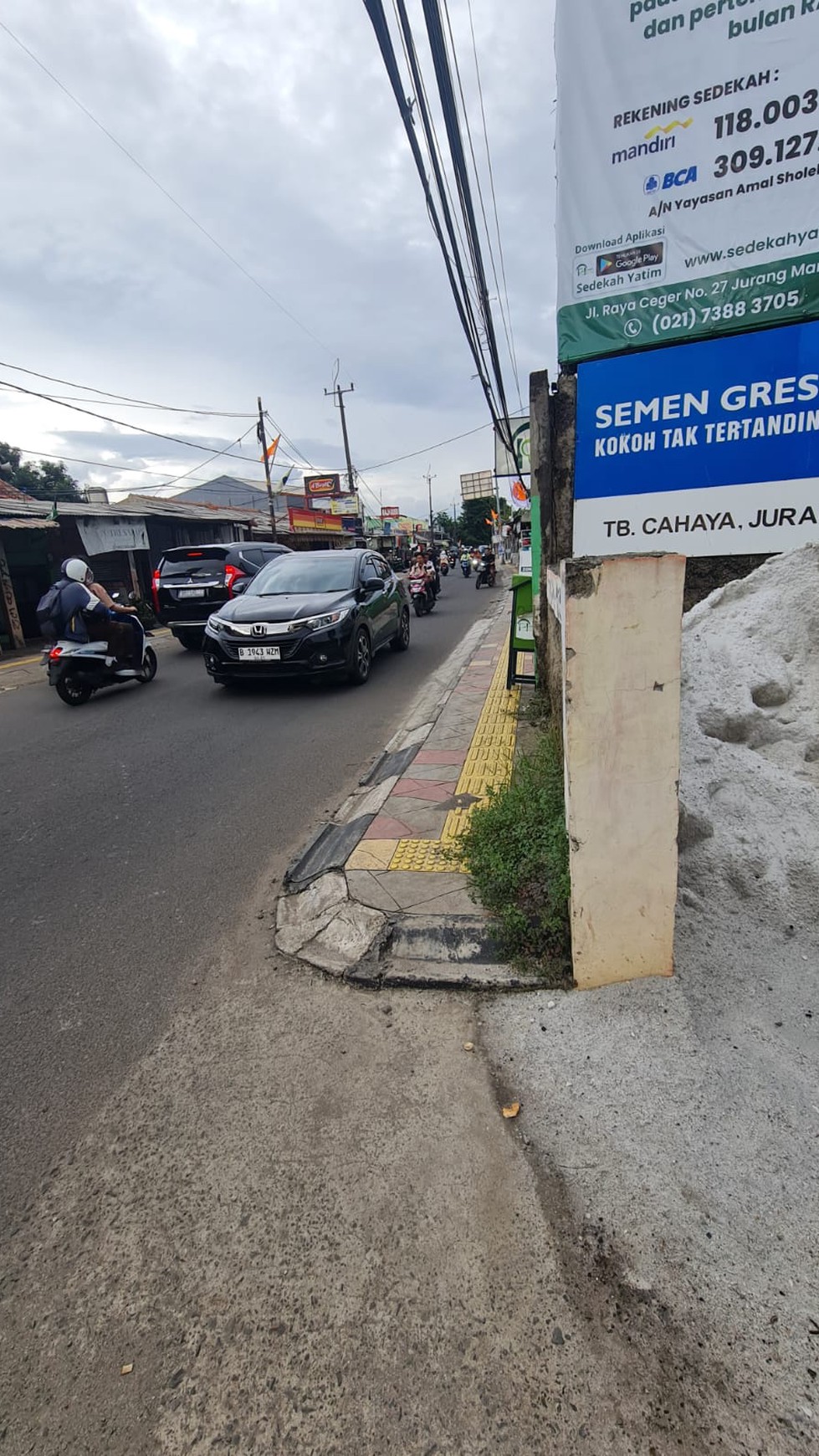 Rumah Pinggir Jalan Di Jl Raya Ceger Pondok Aren Tangerang Selatan