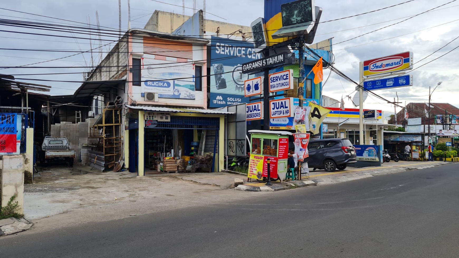 Rumah Pinggir Jalan Di Jl Raya Ceger Pondok Aren Tangerang Selatan