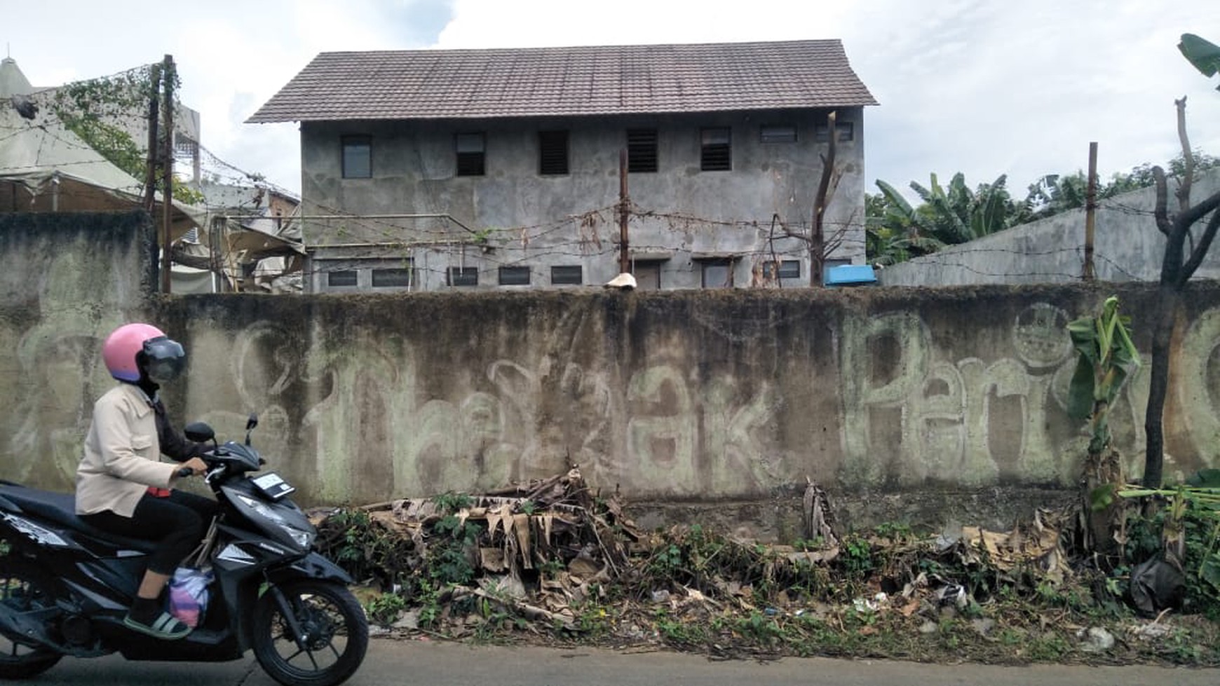 Dijual tanah bisa untuk Usaha di Parigi Pondok Aren