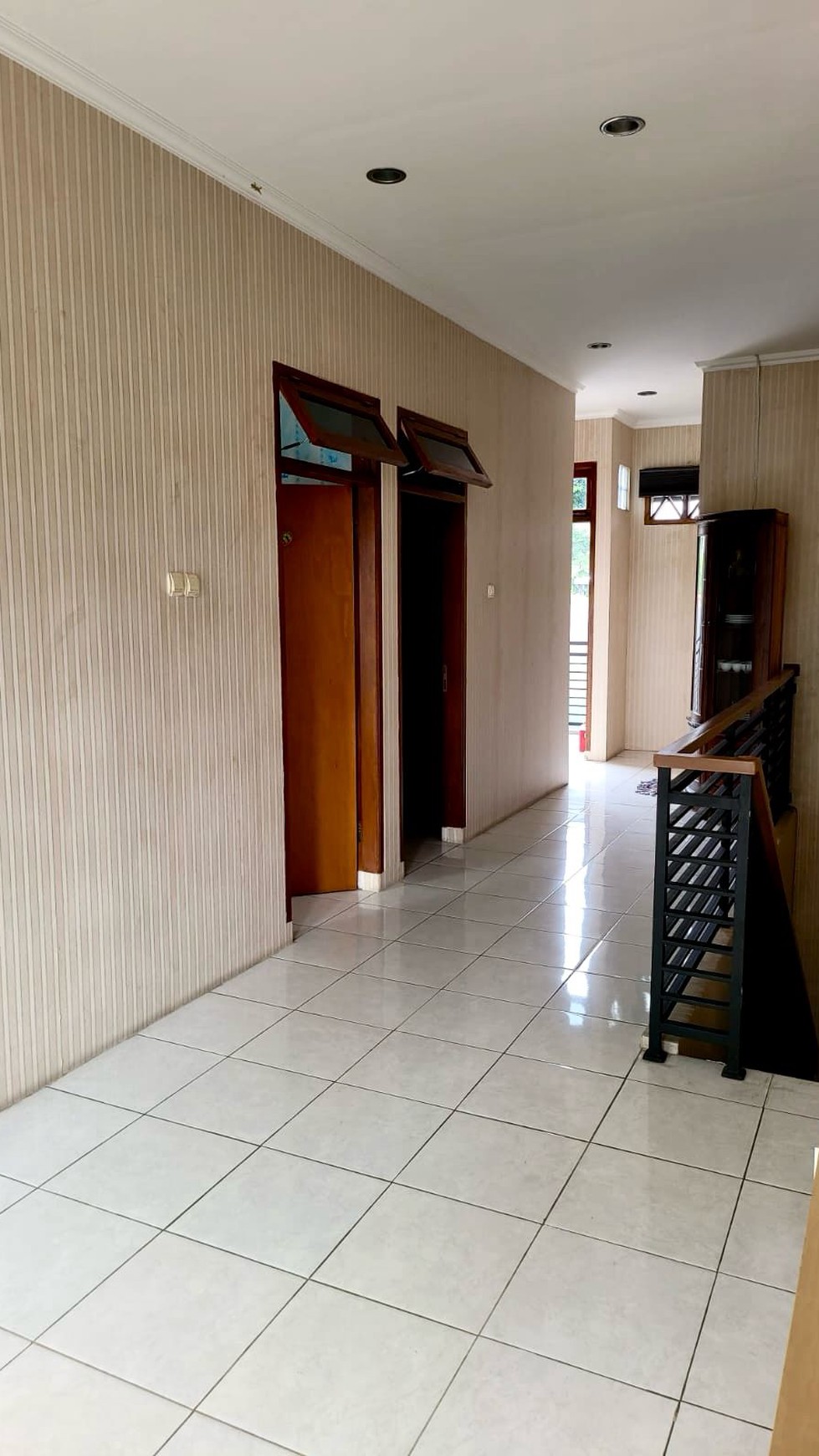 Rumah Bagus Di Bukit Rivaria Sawangan Depok Jawa Barat