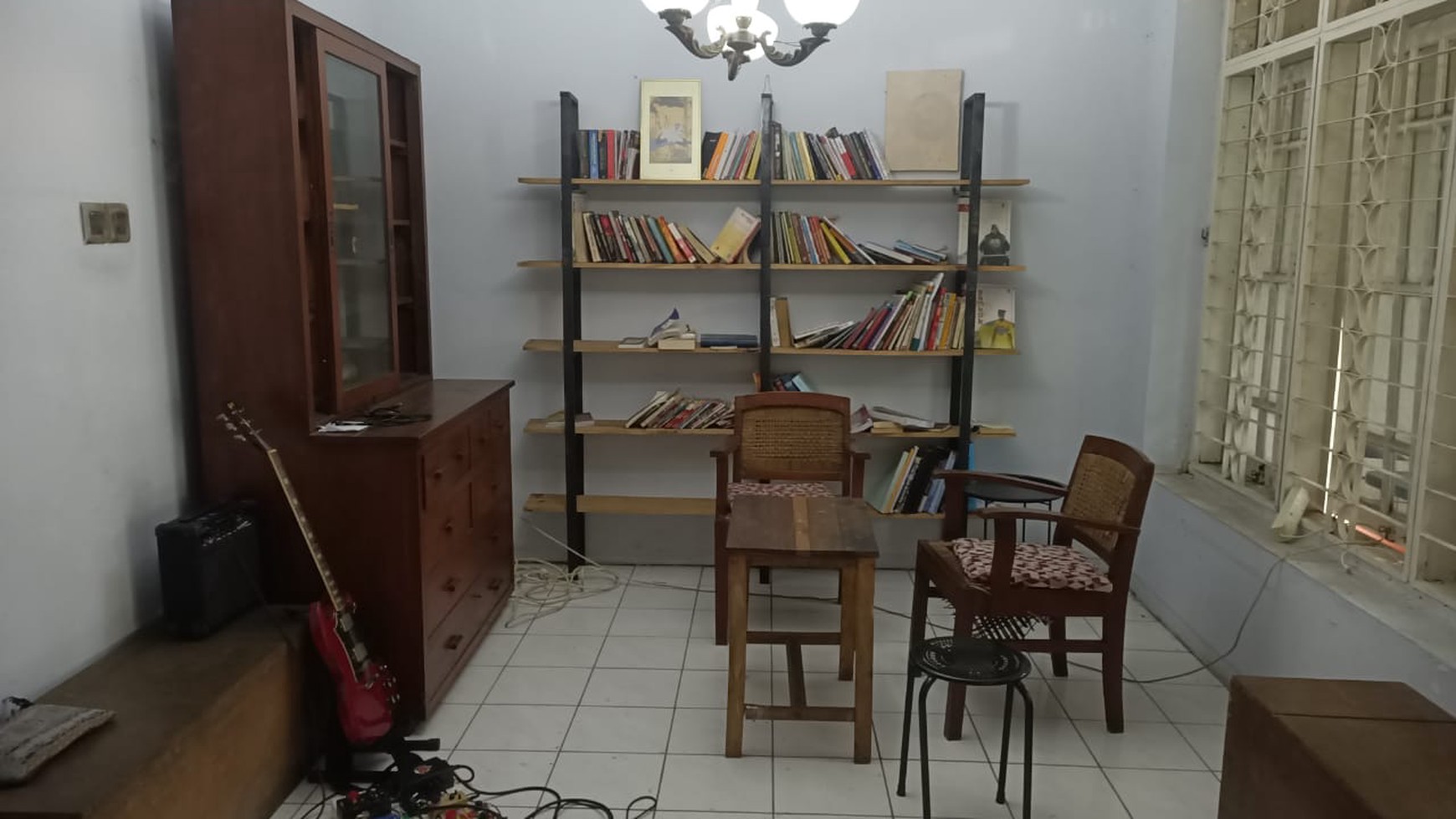 Di Jual Rumah Tua Hitung Tanah di Jl Samboja Komplek Kota Paris Bogor Barat