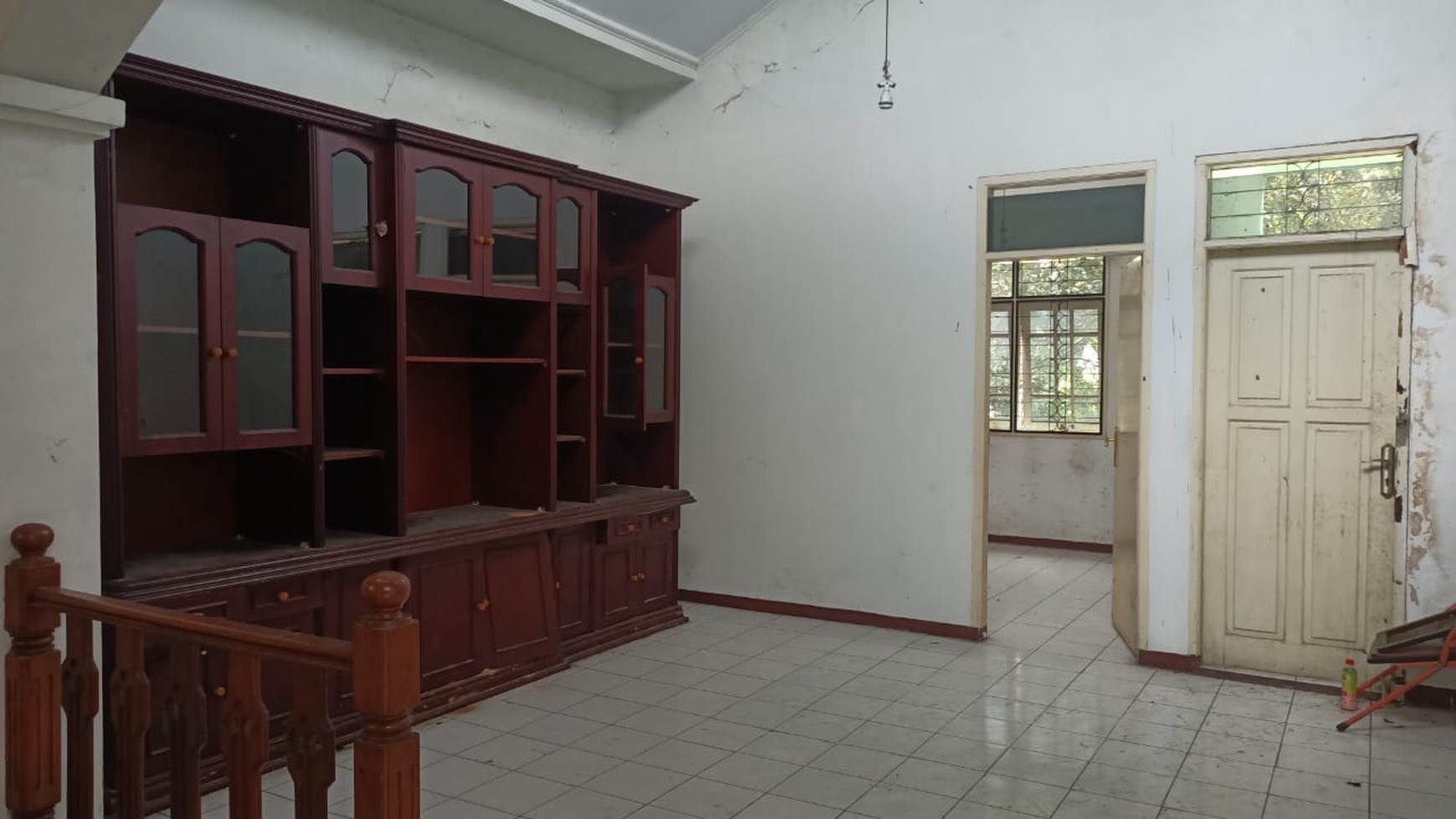 Di Jual Rumah Tua Hitung Tanah di Jl Samboja Komplek Kota Paris Bogor Barat