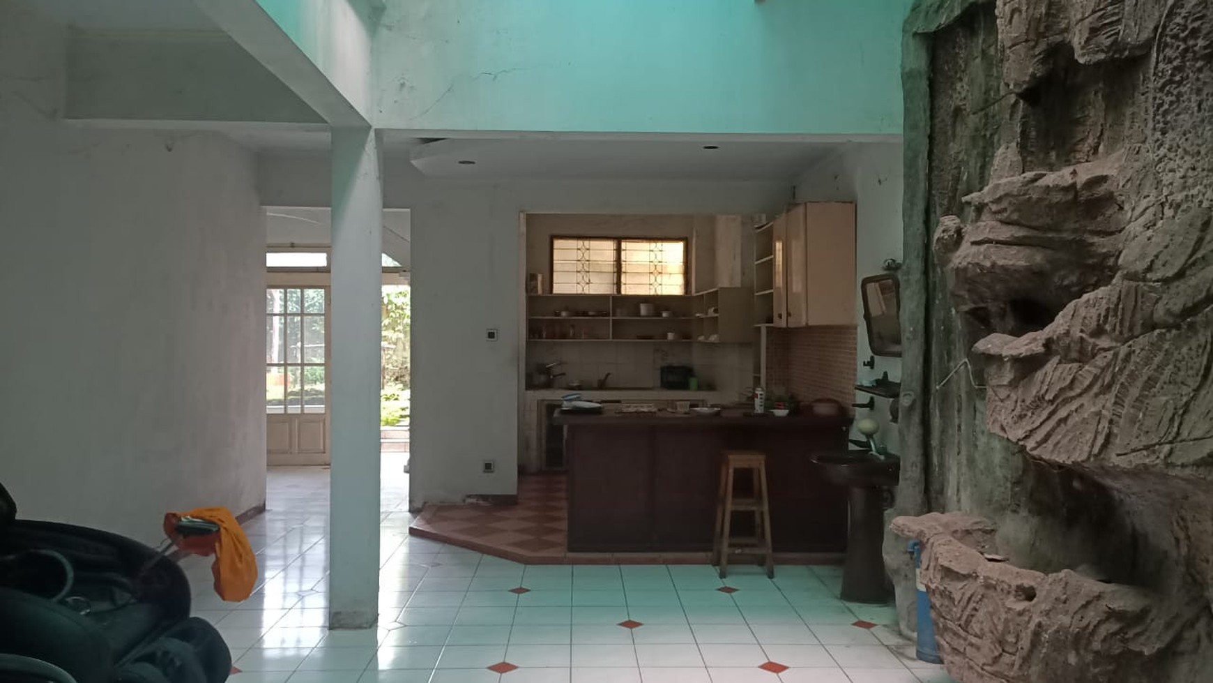 Di Jual Rumah Tua Hitung Tanah di Jl Samboja Komplek Kota Paris Bogor Barat