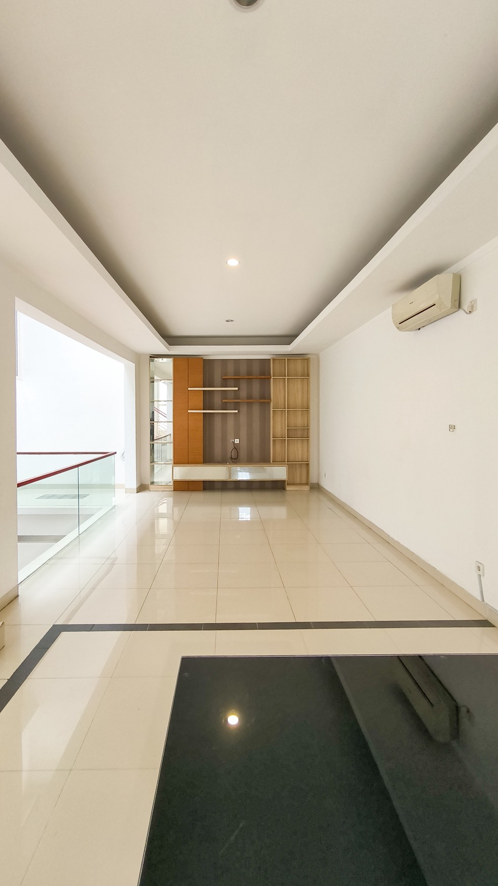 Rumah di Kebayoran Bintaro, Hoek, Sektor 7 Bintaro 