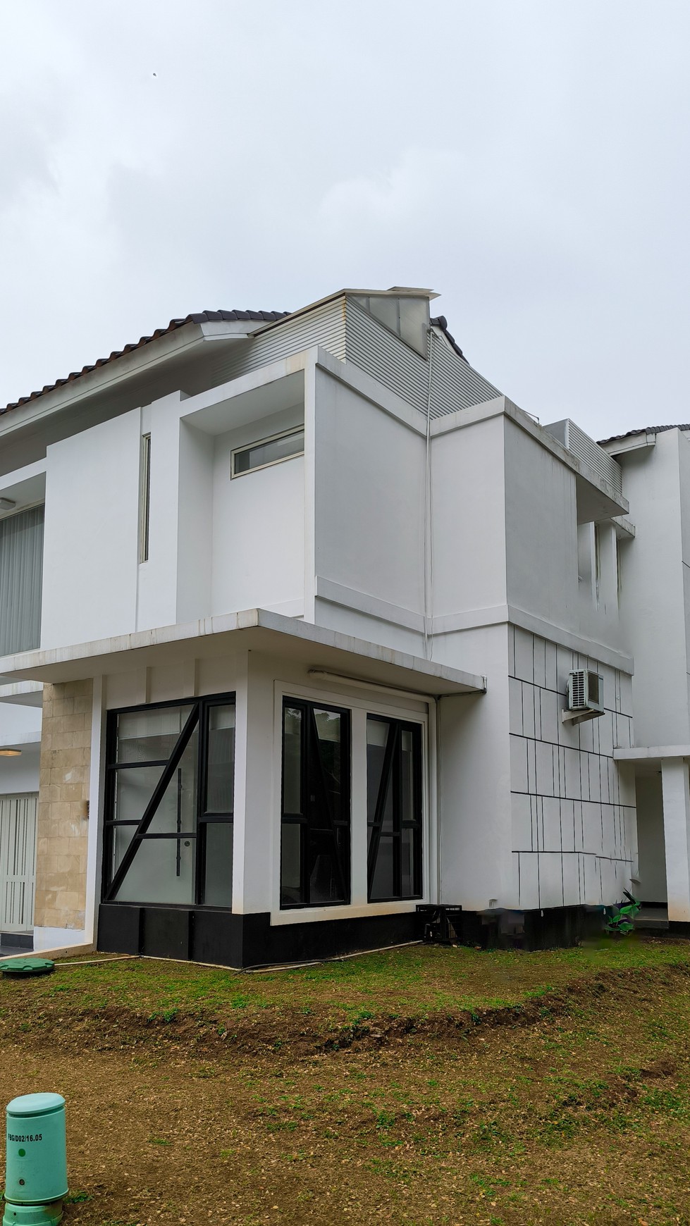 Rumah di Kebayoran Bintaro, Hoek, Sektor 7 Bintaro 