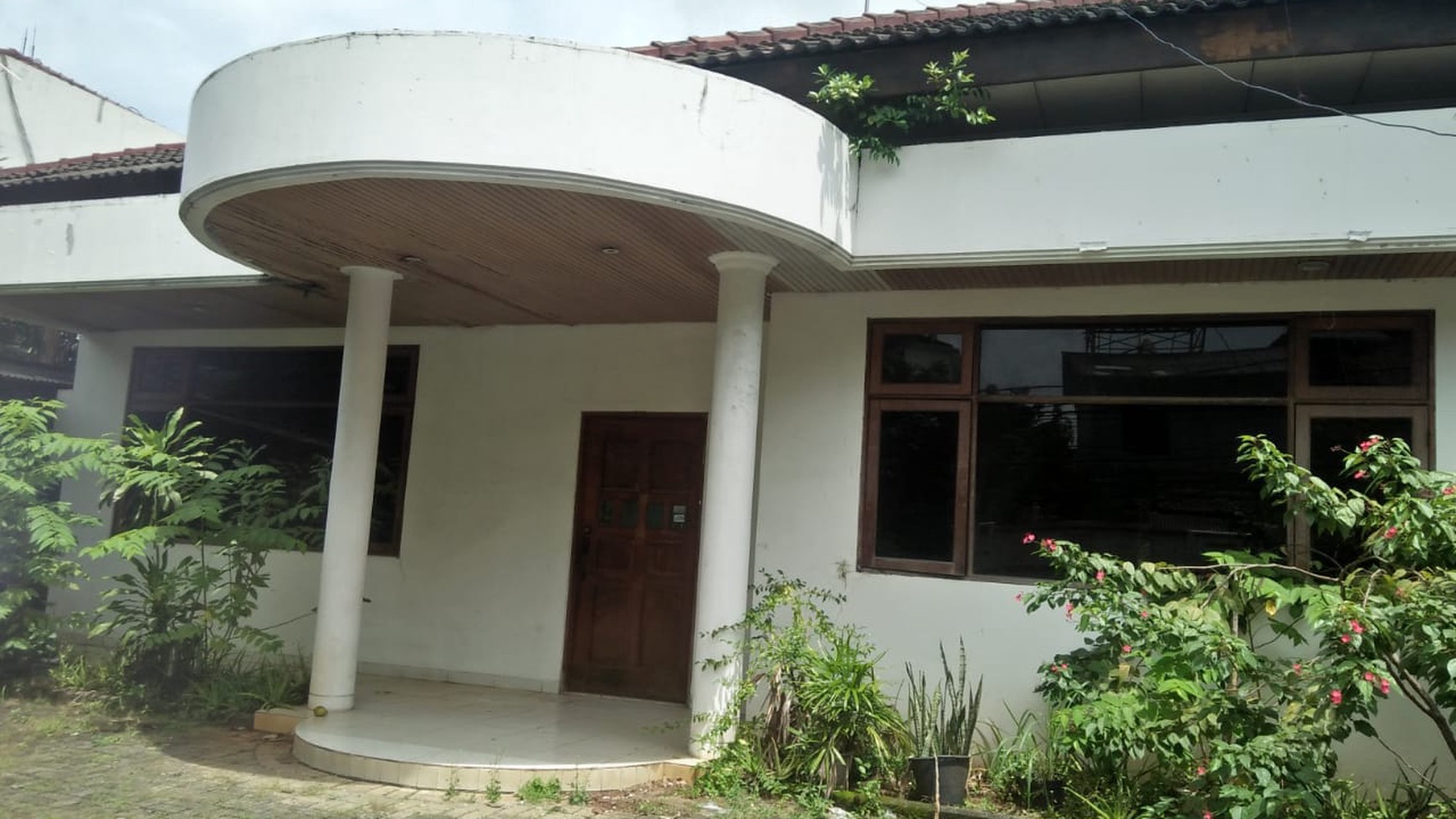 Dijual tanah bonus rumah di mangga besar