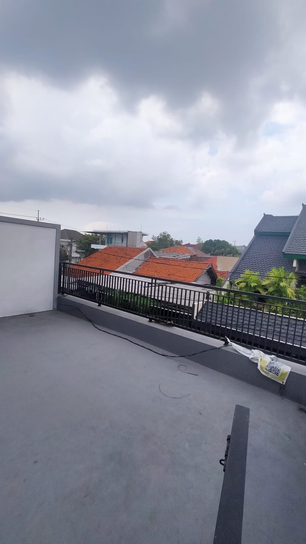 Dijual Rumah Baru Jemur Andayani - Surabaya Selatan - SPESIAL 4+1 Kamar Tidur ukuran BESAR SEMUA 