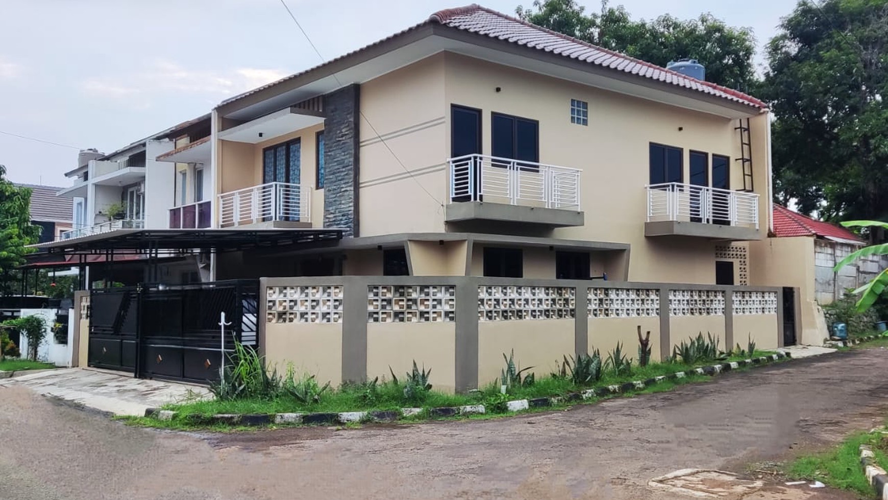 Flash Sale. Rumah hoek Villa Melati Mas Vista, Serpong Utara