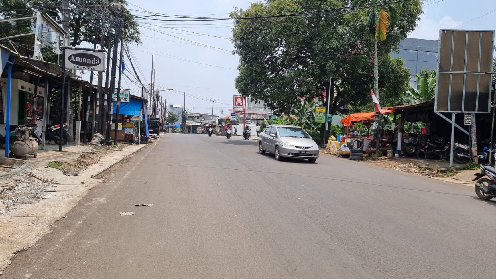 Ruang Usaha Hitung Tanah Lokasi Strategis Pinggir Jalan Raya @Serua Indah