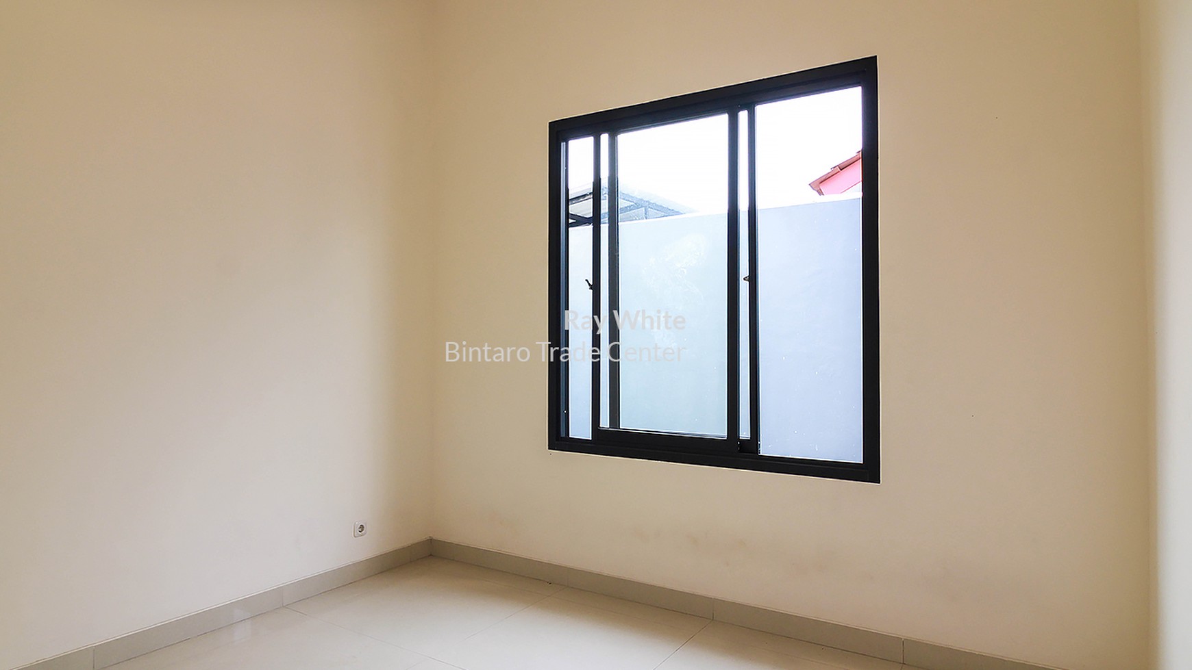 Hot Sale ! Rumah Hook Siap Huni Bangunan Baru dan Strategis @Bintaro Sektor 5