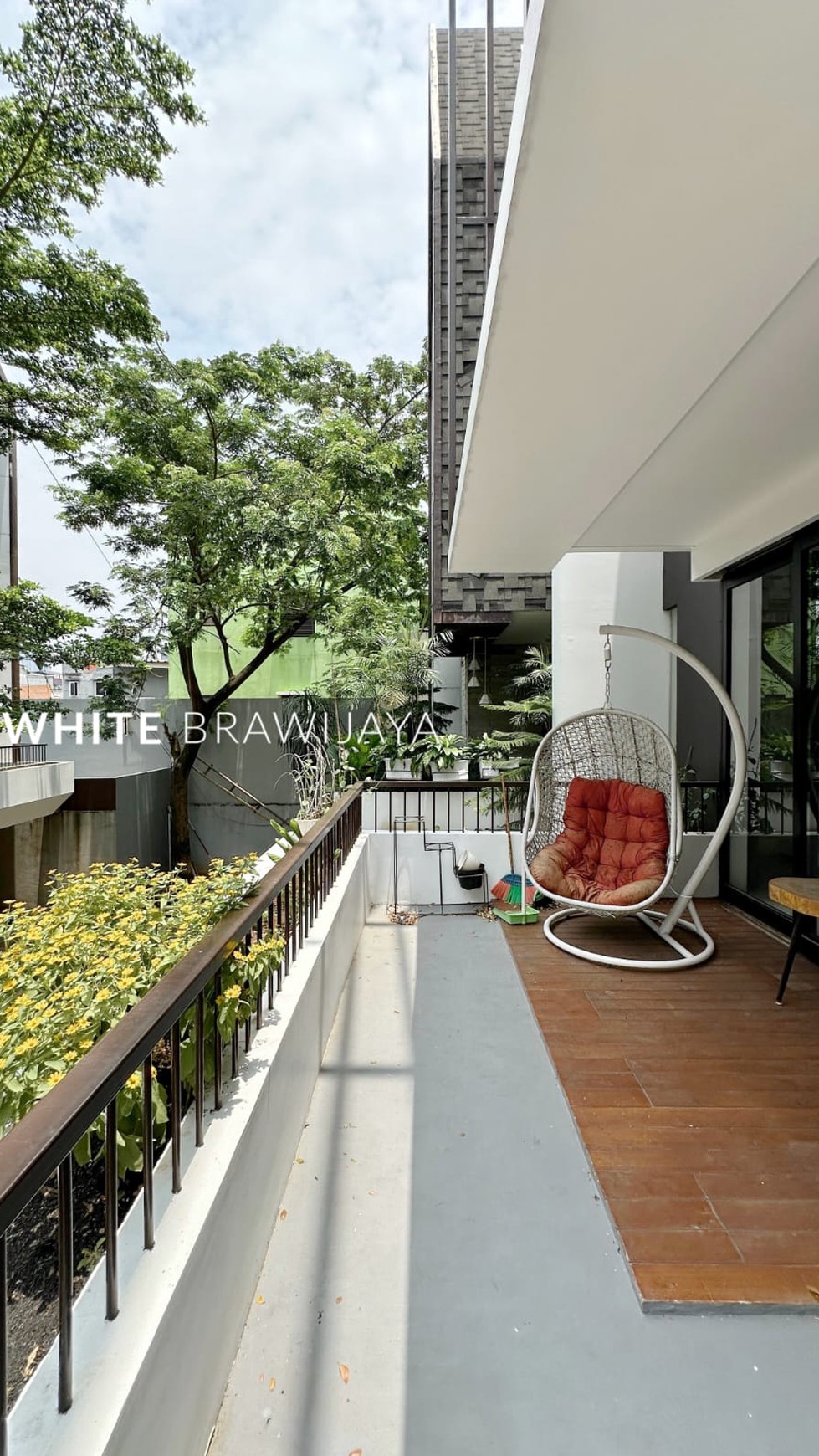 Townhouse Siap Huni Lingkungan Tenang Area Bangka Kemang