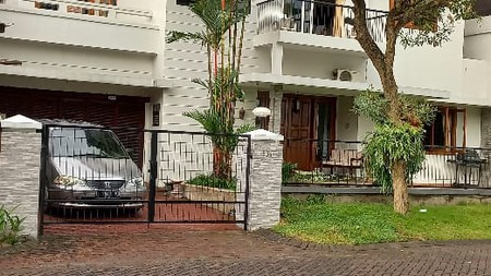 Dijual Rumah Graha Famili Cantik Terawat, Baru Renovasi