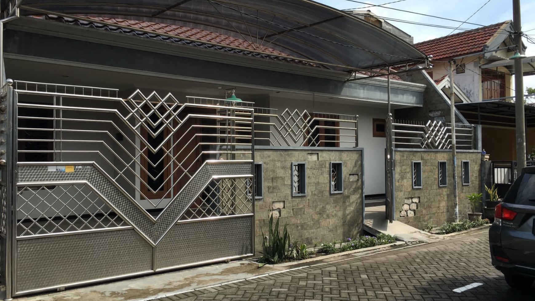 Rumah Mewah Dikawasan Strategis Deltasari Indah, Sidoarjo