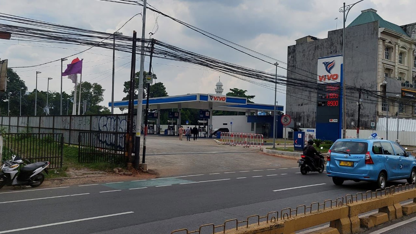 Tanah di jual di Jalan Warung Buncit raya , Jakarta Selatan (Yang Ada SPBU VIVO)