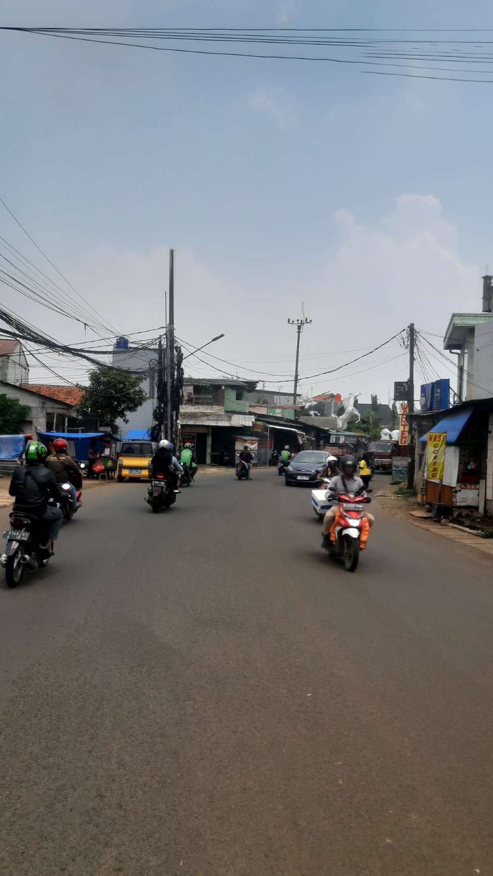 Dijual Kontrakan dan Ruko Lokasi Strategis Pinggir Jalan Raya @Serua Indah