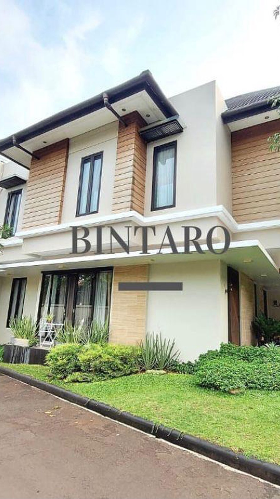 Rumah Brand New, Siap huni dalam Cluster di Bintaro Sektor 9.