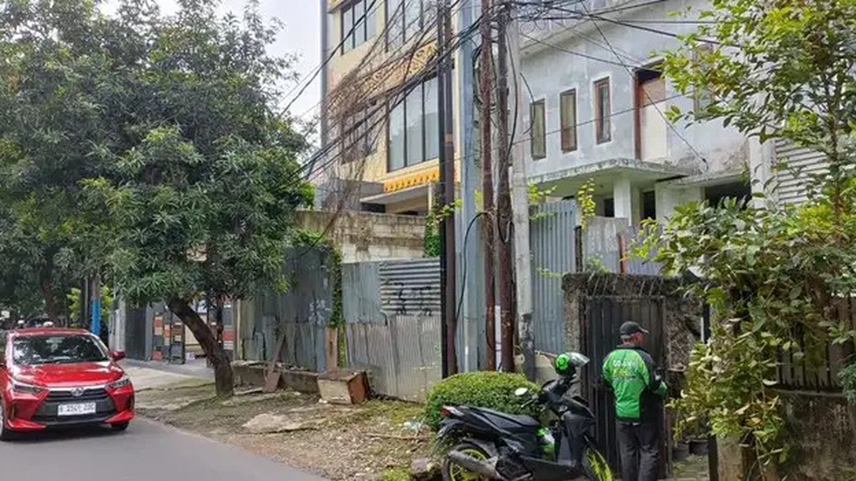 Dijual Rumah di Guntur Setiabudi Strategis dekat Menteng