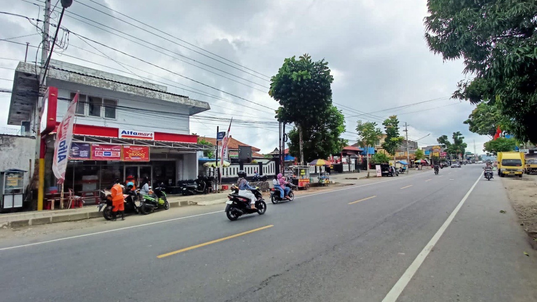 Rumah dan Ruang Usaha, di mainroad Jl. Raya Utara, Wangon, Banyumas