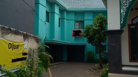 Dijual Cepat Gedung di Kebun Jeruk Rekomen untuk Kantor/Sekolah/Gudang