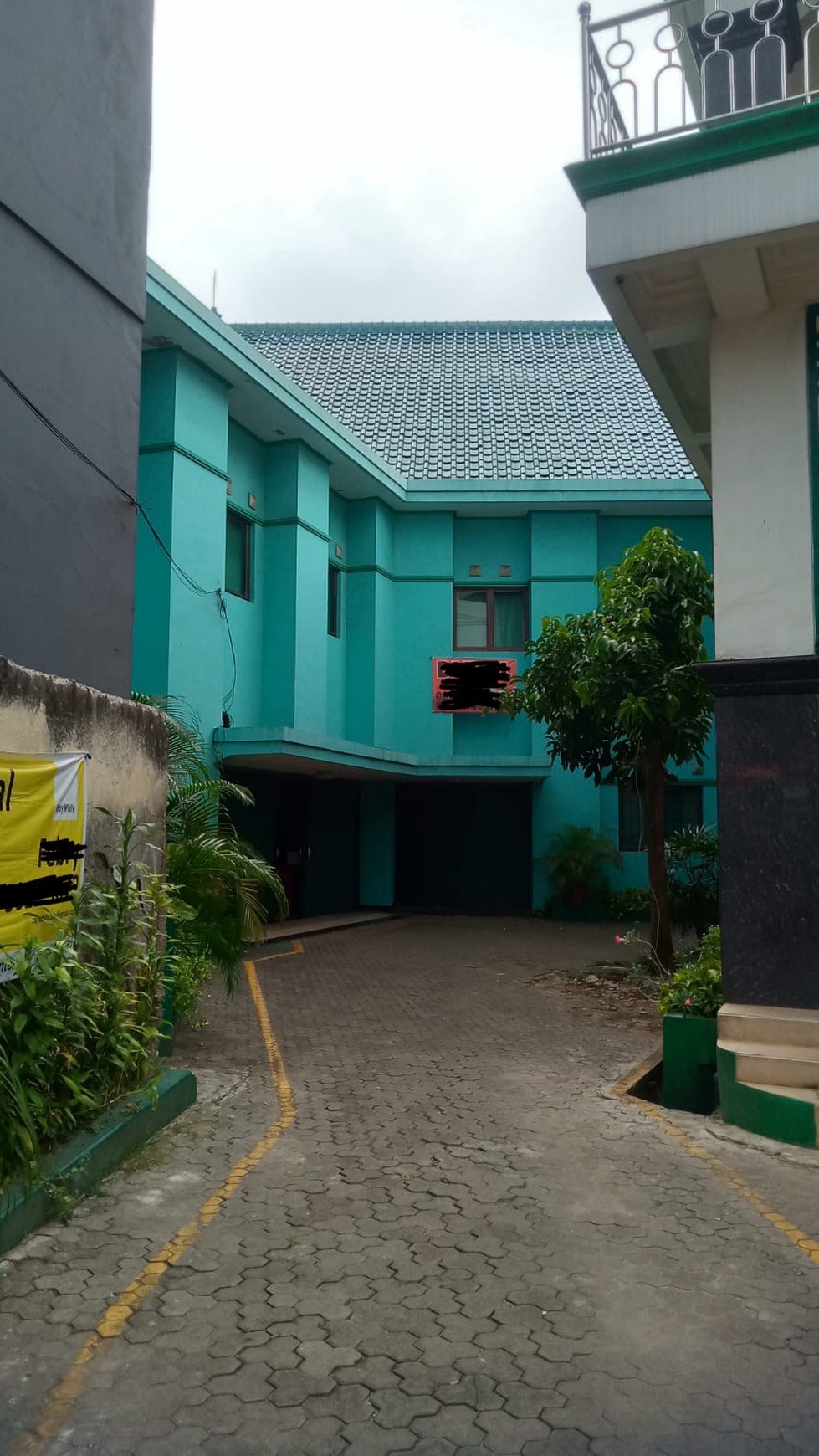 Dijual Cepat Gedung di Kebun Jeruk Rekomen untuk Kantor/Sekolah/Gudang