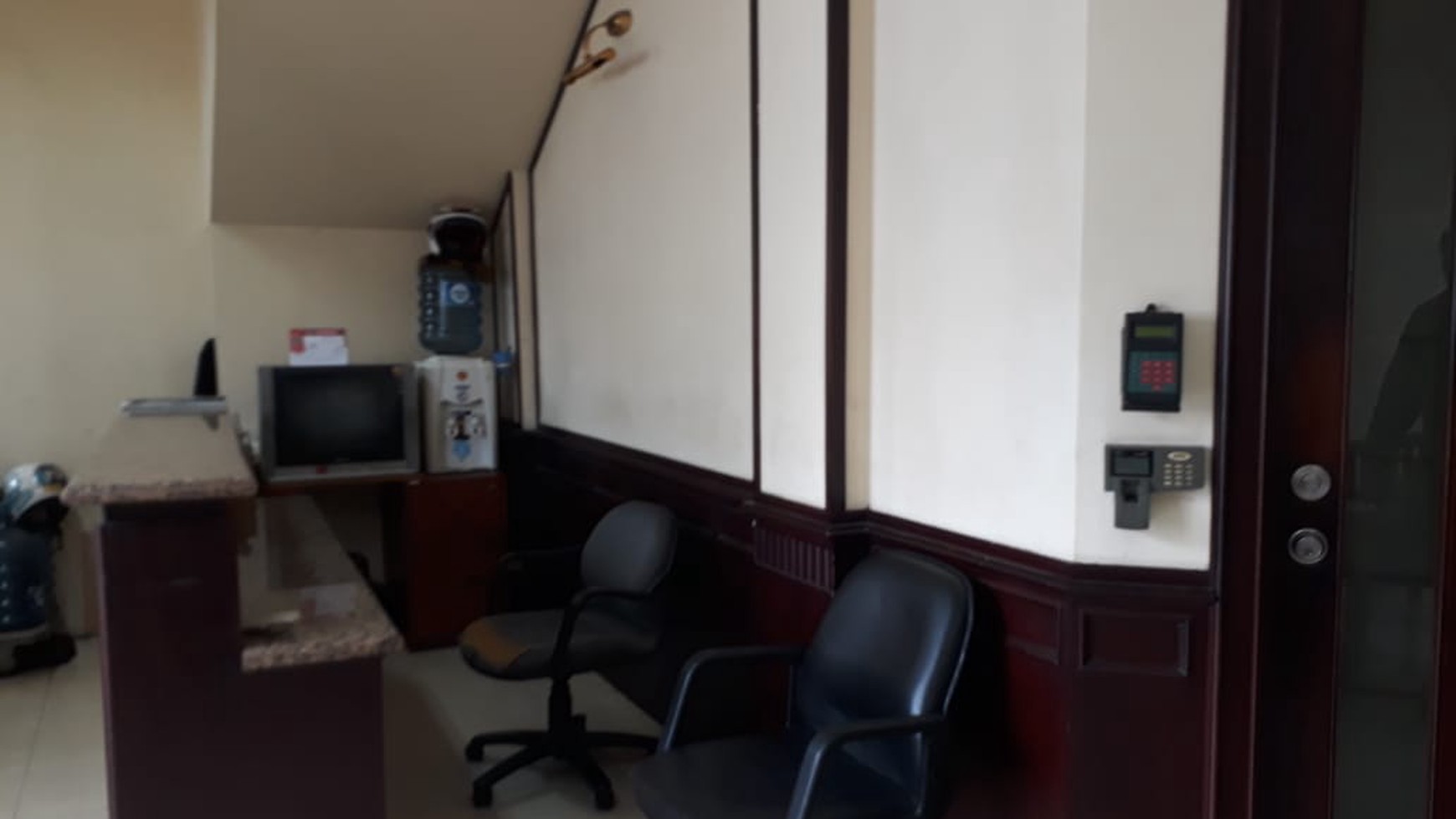 Rumah Kantor izin Komersial Siap Pakai